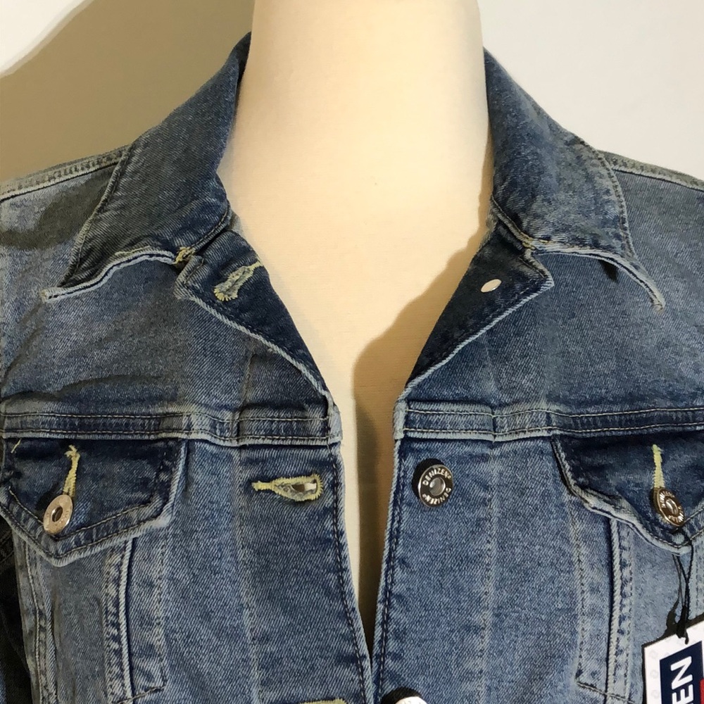 Women’s Levi Denizen Medium Jean Jacket - Picture 5 of 8